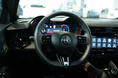 Car image 40