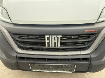 Car image 35