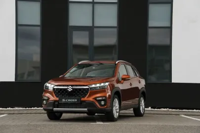 Car image 1