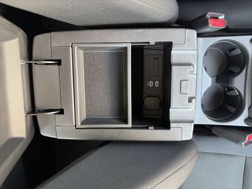 Car image 24