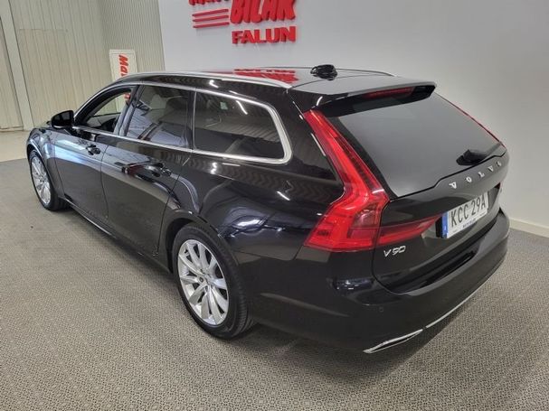 Volvo V90 T8 AWD Momentum 288 kW image number 6