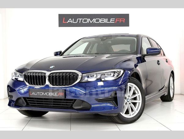 BMW 320i 135 kW image number 1