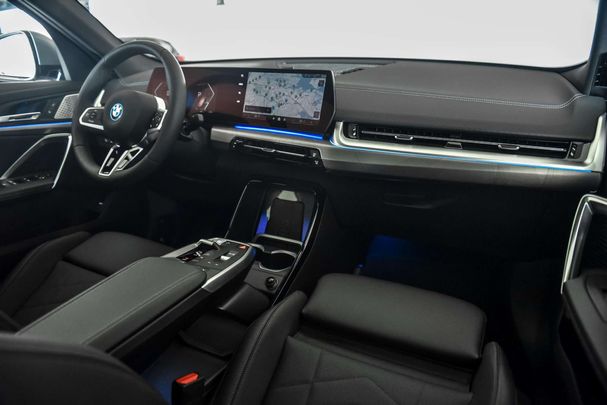 BMW iX2 xDrive30 230 kW image number 21