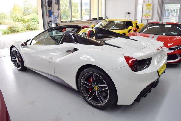 Ferrari 488 Spider 493 kW image number 32