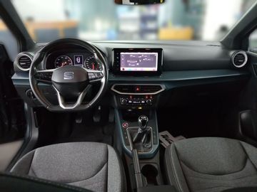 Car image 13