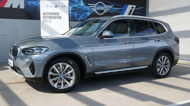 BMW X3 xDrive30e 215 kW image number 2