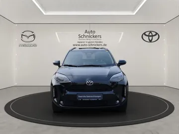 Car image 3