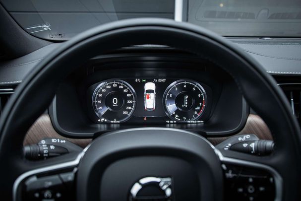 Volvo V90 T4 140 kW image number 21