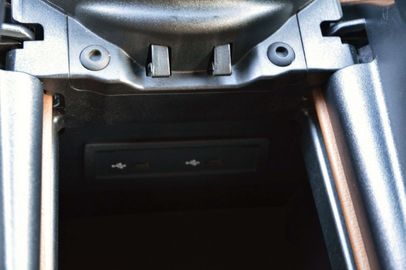 Car image 36