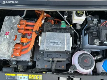Car image 23