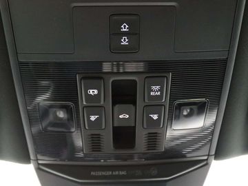 Car image 37