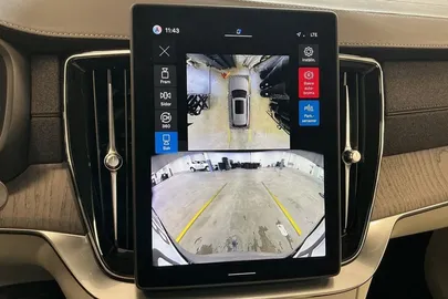 Car image 38