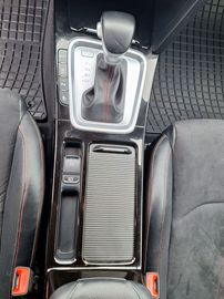 Car image 33