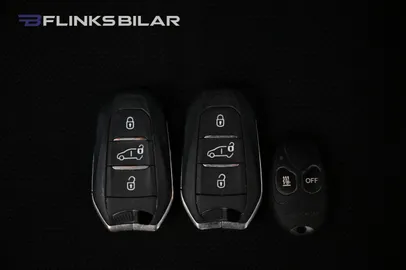 Car image 35
