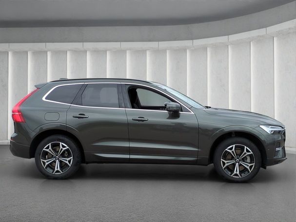 Volvo XC60 B4 Momentum 145 kW image number 1