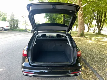 Car image 27