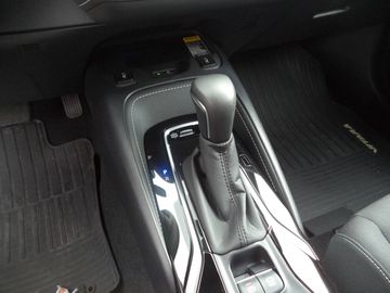 Car image 8