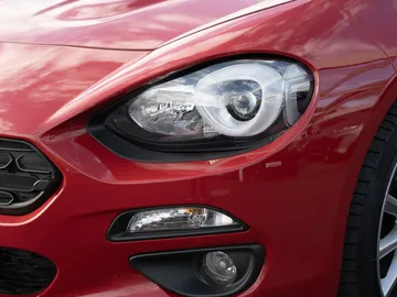 Car image 26