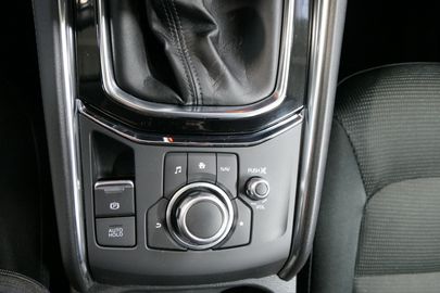 Car image 26