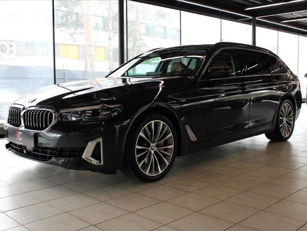 BMW 530d Touring xDrive 210 kW image number 1