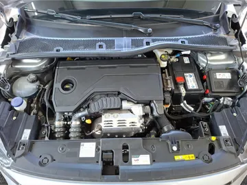 Car image 28