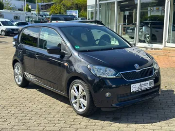 Car image 2