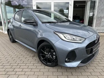 Car image 3