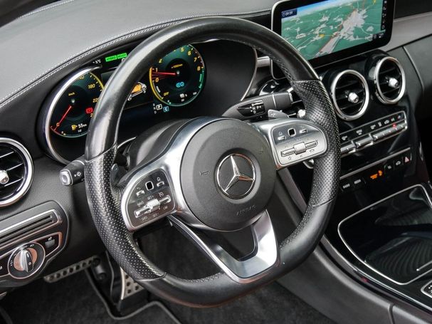 Mercedes-Benz C 300 e AMG 235 kW image number 9