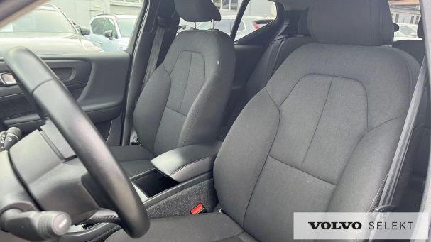 Volvo XC40 110 kW image number 12