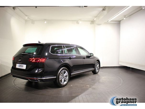 Volkswagen Passat Variant 1.5 TSI Elegance DSG 110 kW image number 3