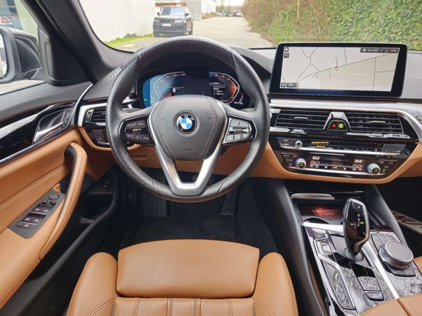 BMW 520d Touring 140 kW image number 8