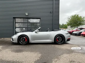 Car image 25