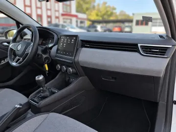 Car image 21