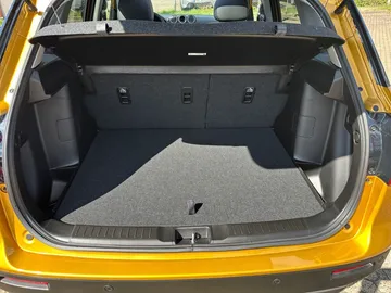 Car image 29