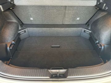 Car image 36