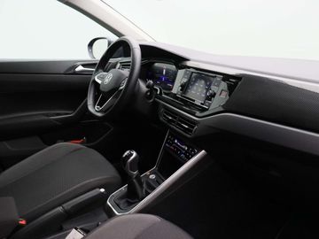 Car image 31