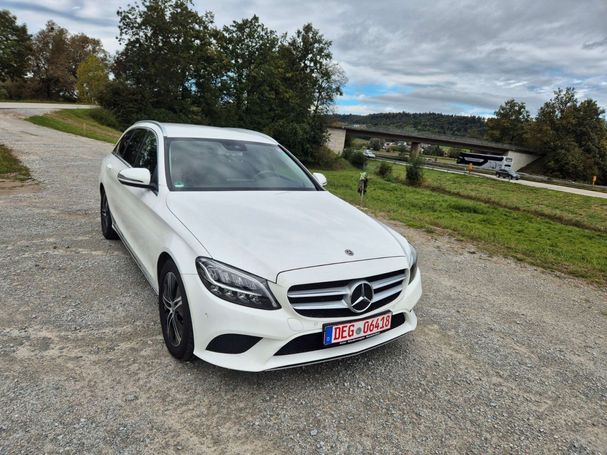 Mercedes-Benz C 300 T 190 kW image number 10