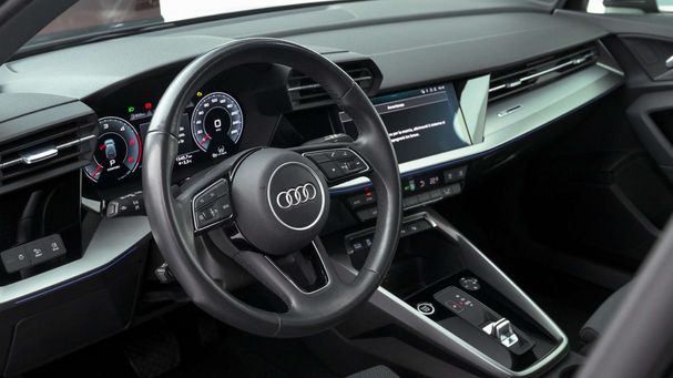 Audi A3 30 TDI Sport Advanced Business 85 kW image number 8