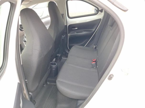 Toyota Aygo X 53 kW image number 12