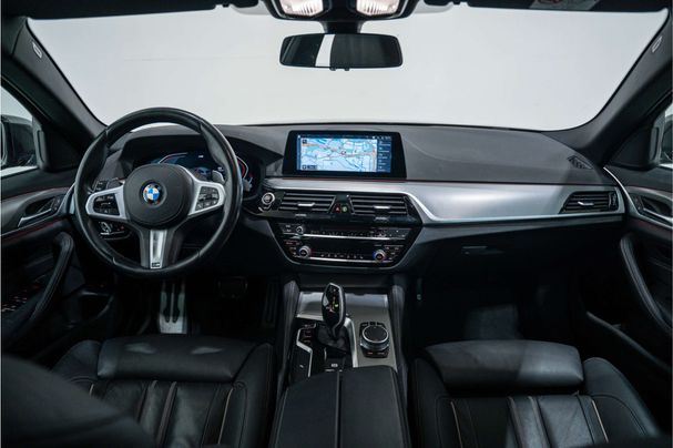 BMW 520i Touring 135 kW image number 4