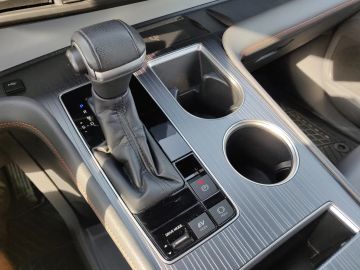 Car image 32