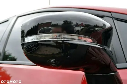 Car image 40
