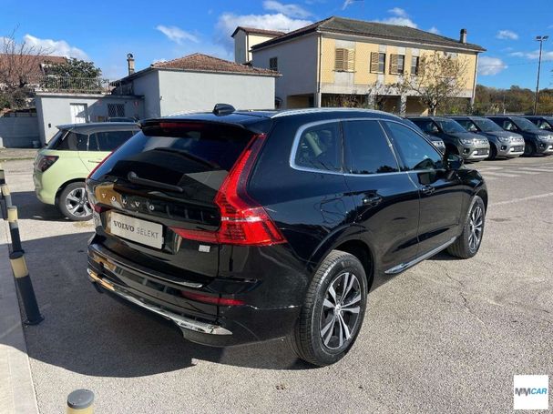 Volvo XC40 B3 Core 120 kW image number 5