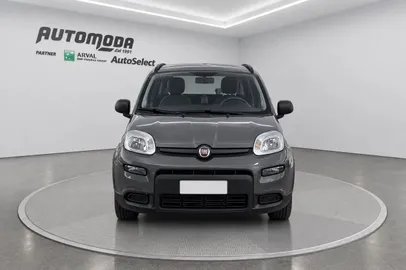 Car image 3
