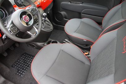 Car image 12