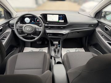 Car image 12