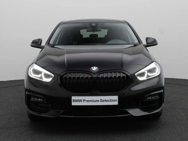 BMW 120i Sport 131 kW image number 2