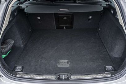 Car image 37