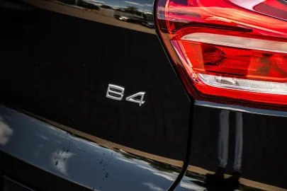 Car image 33