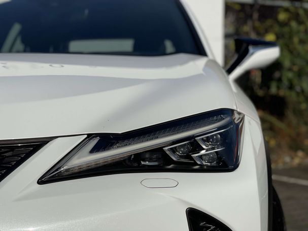 Lexus UX 250h 135 kW image number 28